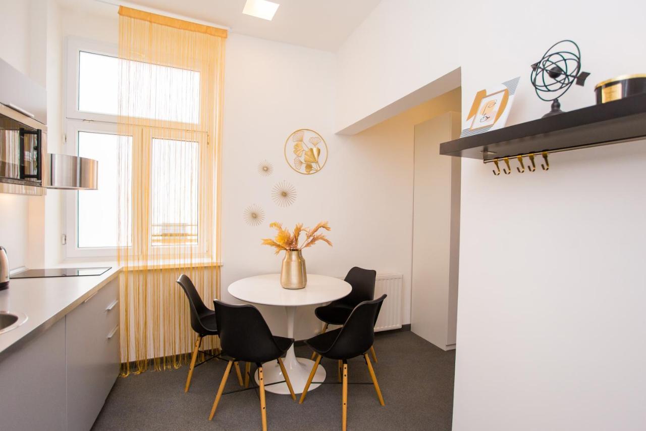 Apartments Dolac Загреб Екстериор снимка